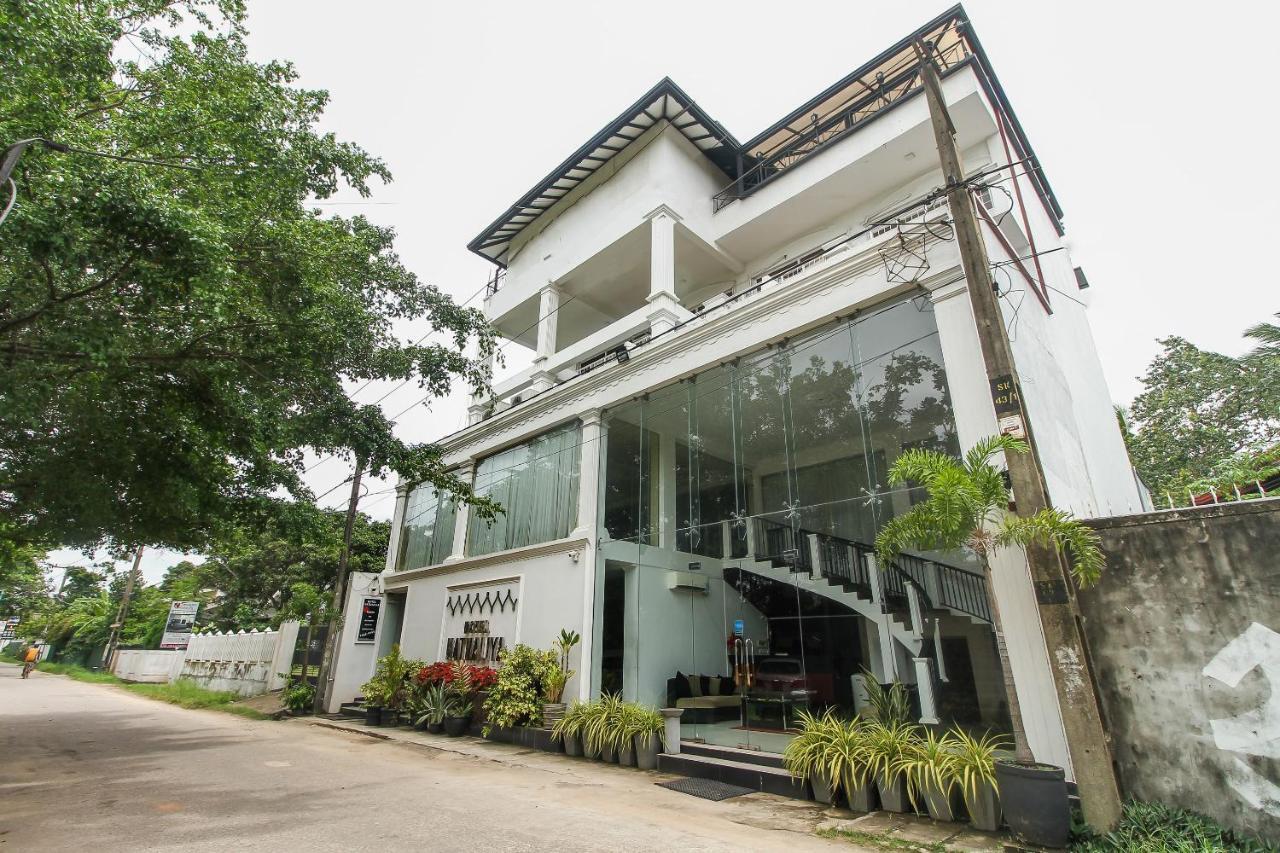 Hotel Nathaliya Katunayaka Exterior foto